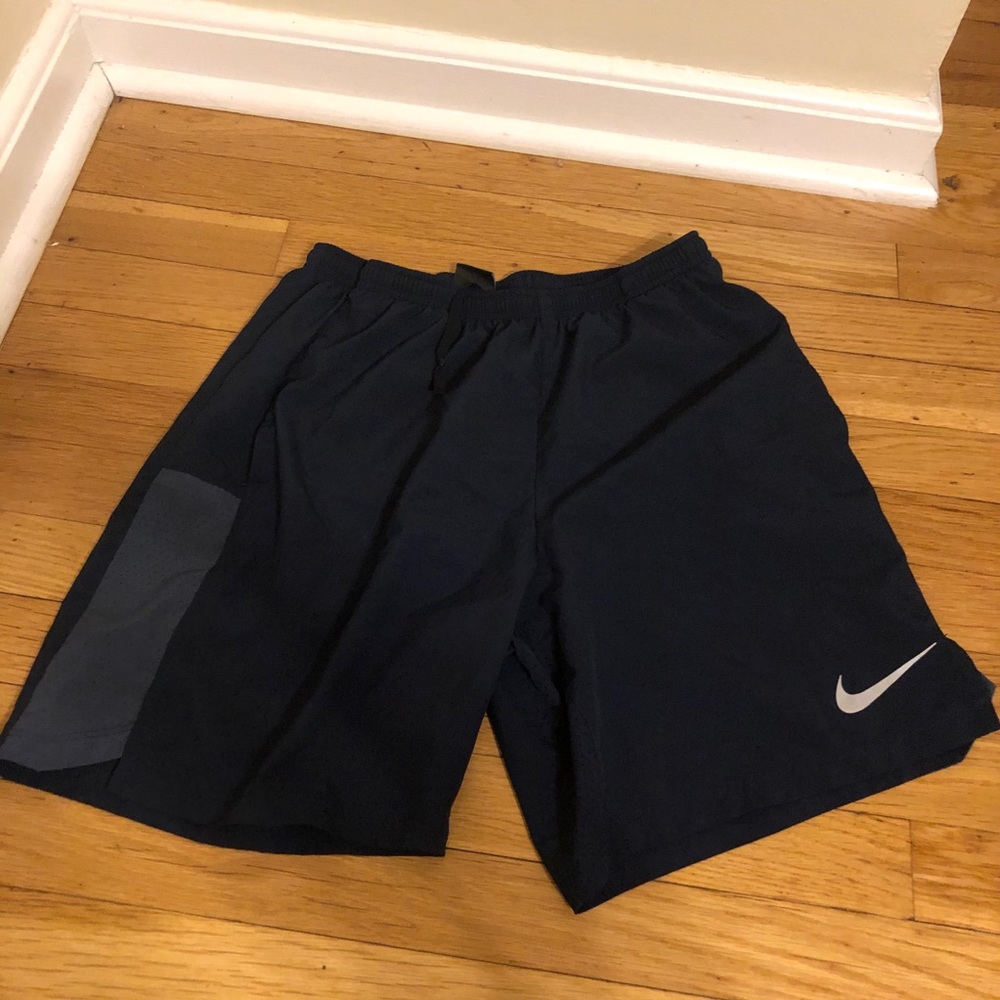 Nike men’s short size medium